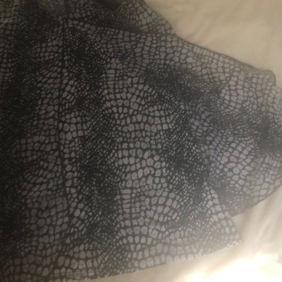 Cute snake skin print tunic sheer top - Picture 3 of 4